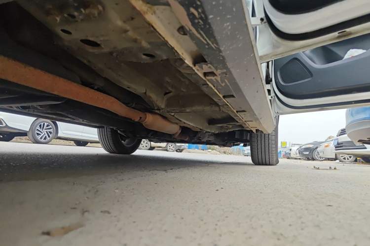 Used Roewe RX5 2018 20T Two-Wheel Drive Automatic Internet Smart Edition Chassis Rear Right