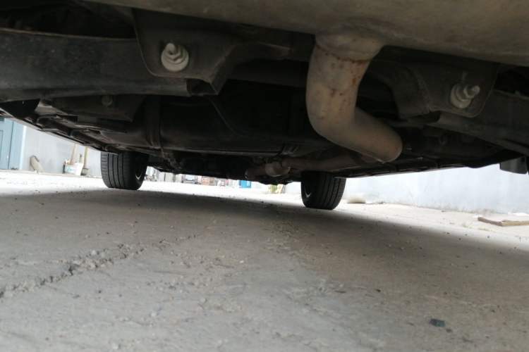 Used Roewe RX5 2018 20T Two-Wheel Drive Manual Internet Smart Edition Chassis Rear
