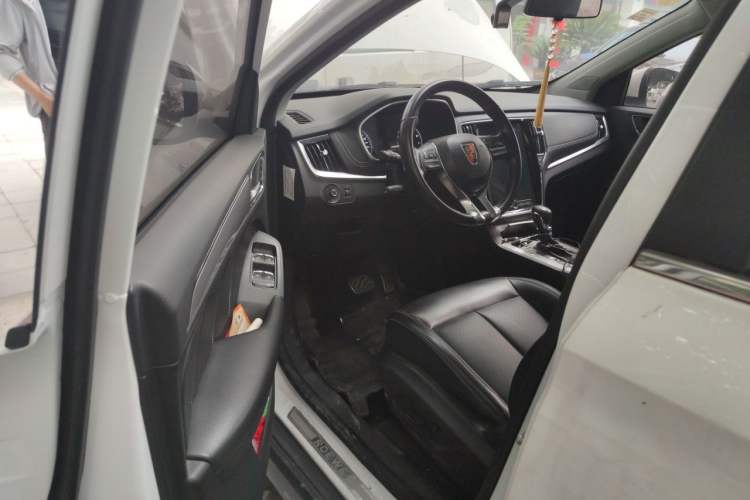 Used Roewe RX5 2018 20T Two-Wheel Drive Automatic Internet Smart Edition Driver Seat