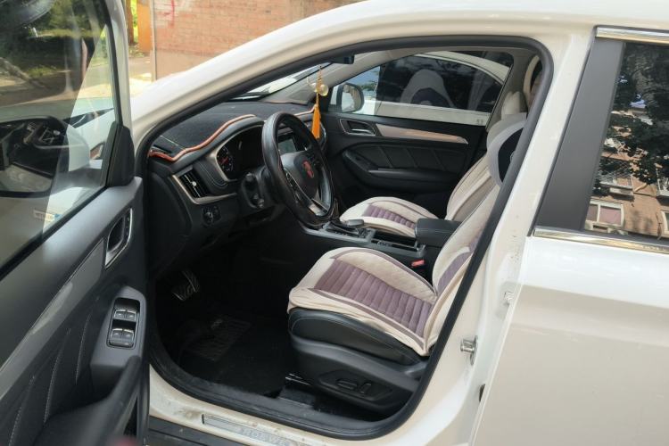 Used Roewe RX5 2018 20T Two-Wheel Drive Automatic Internet Smart Edition Driver Seat