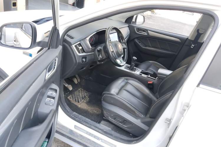 Used Roewe RX5 2018 20T Two-Wheel Drive Manual Internet Elite Edition Driver Seat