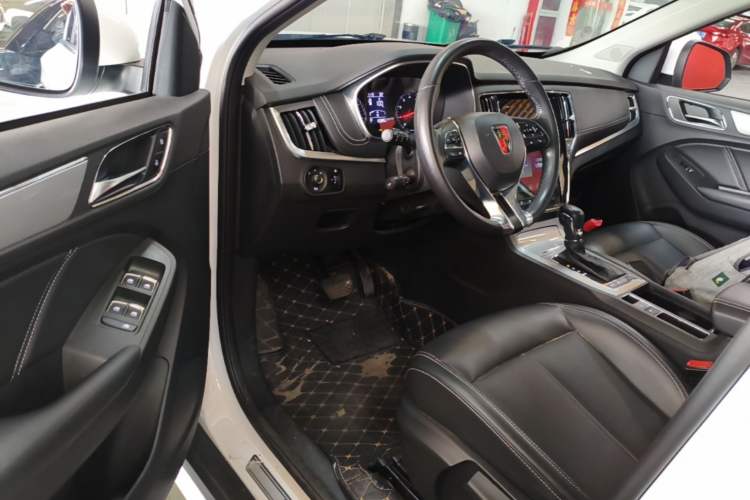 Used Roewe RX5 2018 20T Two-Wheel Drive Automatic Internet Smart Edition Driver Seat