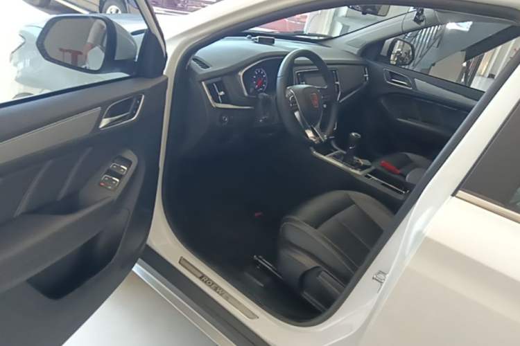Used Roewe RX5 2018 20T Two-Wheel Drive Manual Flagship Edition Driver Seat