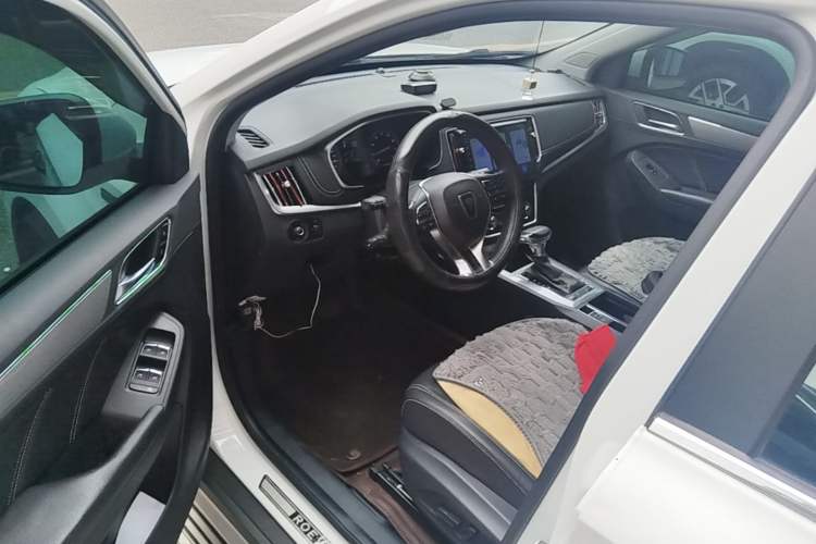 Used Roewe RX5 2018 20T Two-Wheel Drive Automatic Flagship Edition Driver Seat