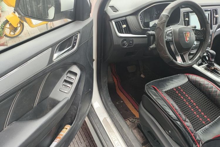 Used Roewe RX5 2018 20T Two-Wheel Drive Automatic Flagship Edition Driver Seat