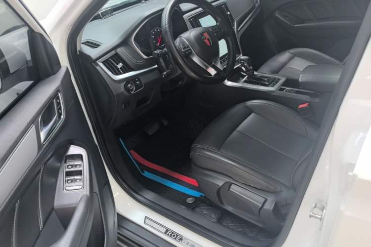 Used Roewe RX5 2018 20T Two-Wheel Drive Automatic Internet Smart Edition Driver Seat