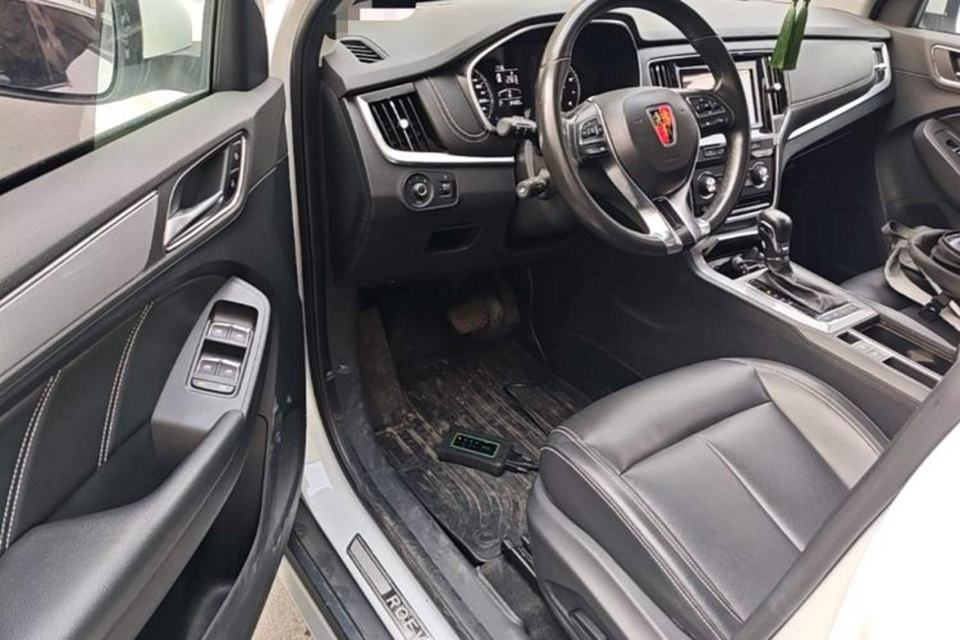 Used Roewe RX5 2018 20T Two-Wheel Drive Automatic Flagship Edition Driver Seat