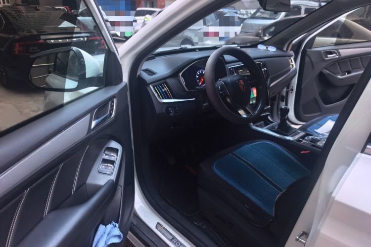 Used Roewe RX5 2018 20T Two-Wheel Drive Manual Internet Elite Edition Driver Seat