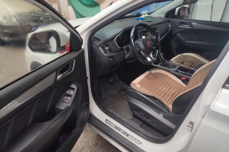 Used Roewe RX5 2018 20T Two-Wheel Drive Automatic Internet Smart Edition Driver Seat