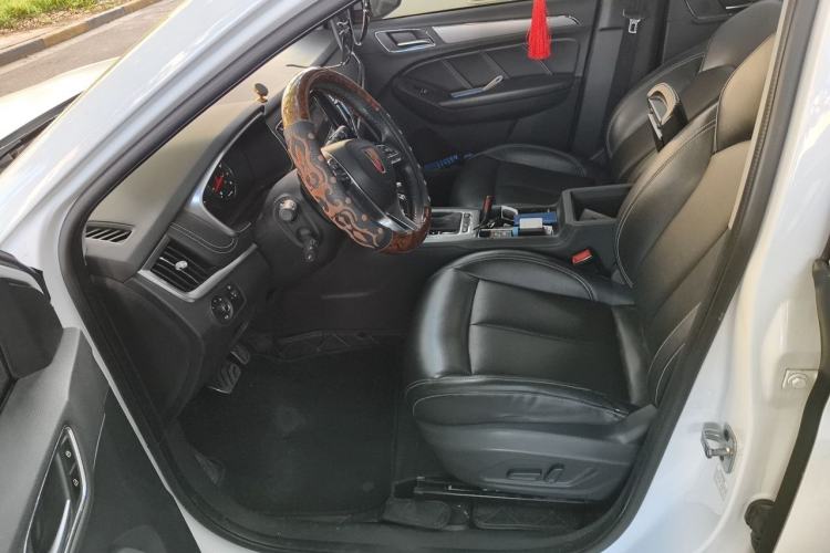 Used Roewe RX5 2018 20T Two-Wheel Drive Automatic Internet Smart Edition Driver Seat