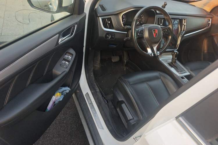 Used Roewe RX5 2018 20T Two-Wheel Drive Automatic Flagship Edition Driver Seat