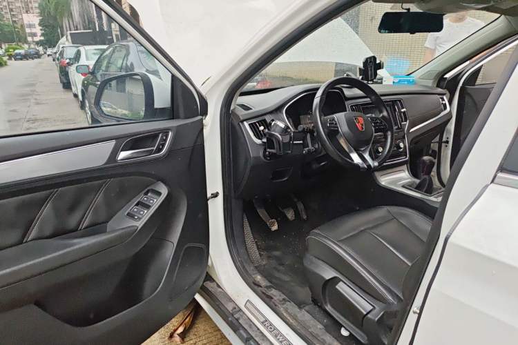 Used Roewe RX5 2018 20T Two-Wheel Drive Manual Flagship Edition Driver Seat