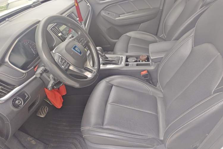 Used Roewe RX5 2018 20T Two-Wheel Drive Automatic Internet Smart Edition Driver Seat