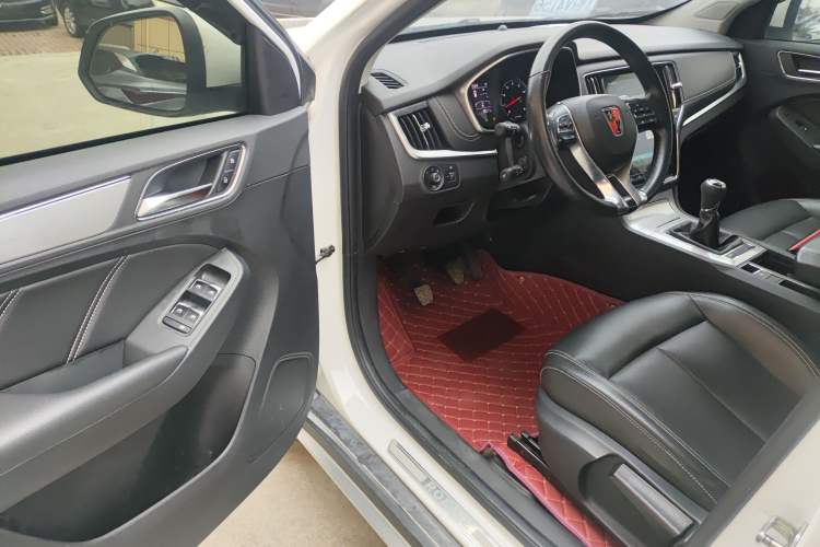 Used Roewe RX5 2018 20T Two-Wheel Drive Manual Internet Smart Edition Driver Seat