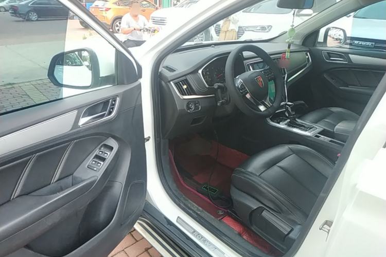 Used Roewe RX5 2018 20T Two-Wheel Drive Automatic Internet Smart Edition Driver Seat