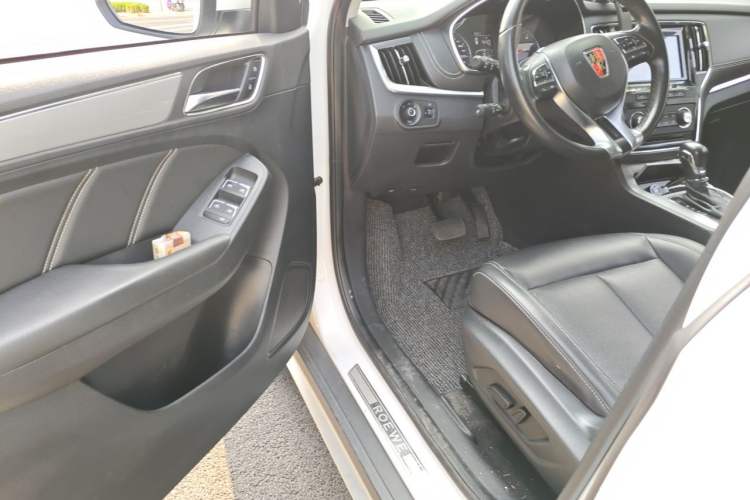 Used Roewe RX5 2018 20T Two-Wheel Drive Automatic Flagship Edition Driver Seat