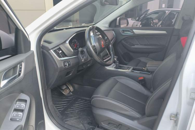 Used Roewe RX5 2018 20T Two-Wheel Drive Automatic Internet Smart Edition Driver Seat