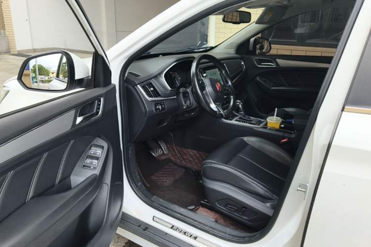 Used Roewe RX5 2018 30T Two-Wheel Drive Automatic Internet Platinum Edition Driver Seat