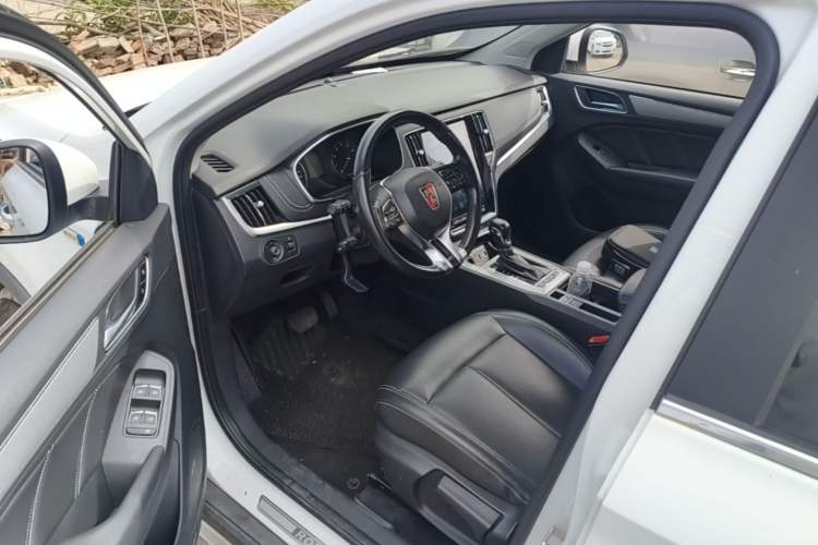 Used Roewe RX5 2018 20T Two-Wheel Drive Automatic Internet Smart Edition Driver Seat