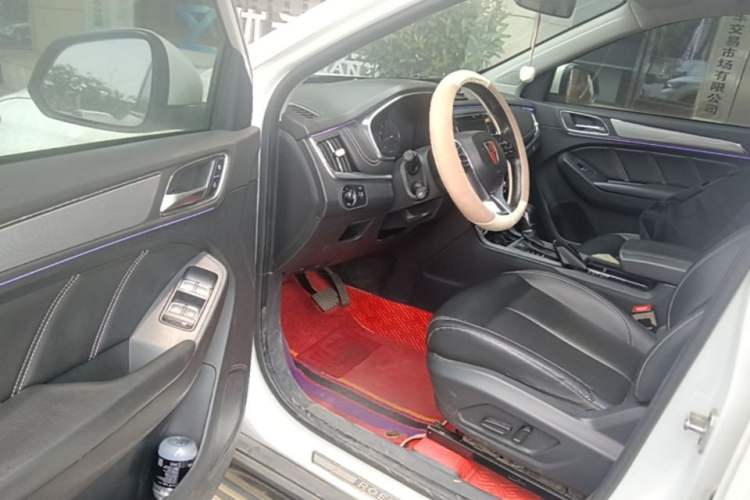 Used Roewe RX5 2018 20T Two-Wheel Drive Automatic Flagship Edition Driver Seat
