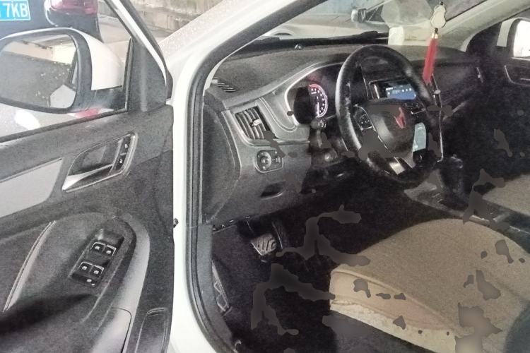 Used Roewe RX5 2018 30T Two-Wheel Drive Automatic Internet Platinum Edition Driver Seat