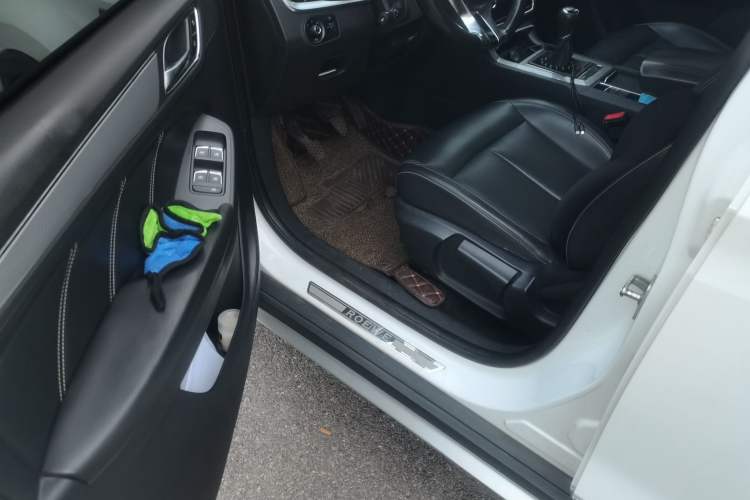 Used Roewe RX5 2018 20T Two-Wheel Drive Manual Flagship Edition Driver Seat