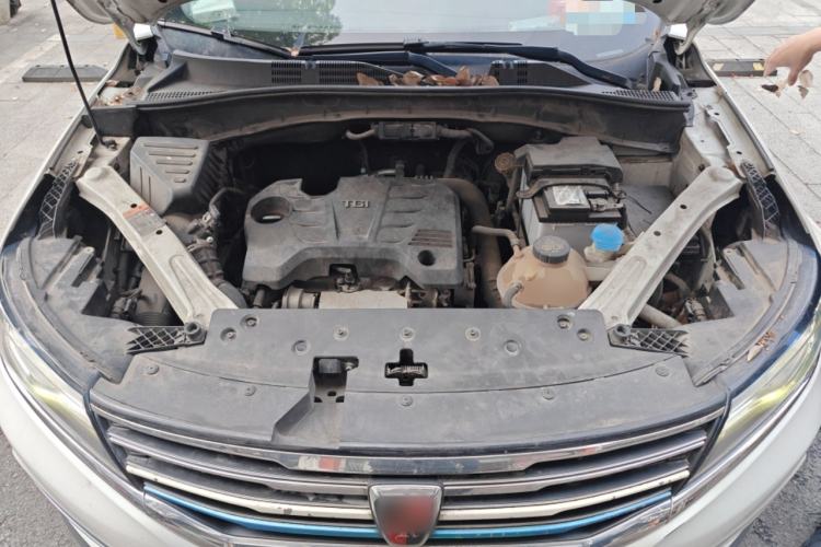 Used Roewe RX5 2018 20T Two-Wheel Drive Automatic Internet Smart Edition Engine Bay