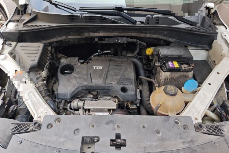 Used Roewe RX5 2018 20T Two-Wheel Drive Manual Flagship Edition Engine Bay