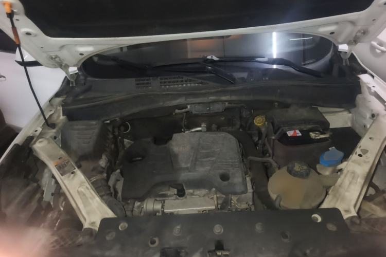 Used Roewe RX5 2018 20T Two-Wheel Drive Automatic Flagship Edition Engine Bay