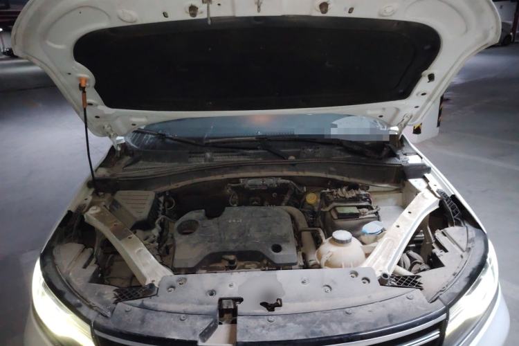 Used Roewe RX5 2018 20T Two-Wheel Drive Automatic Flagship Edition Engine Bay
