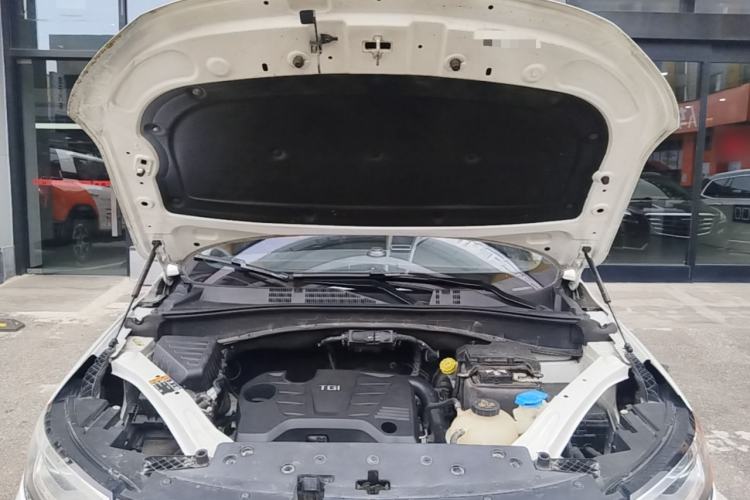 Used Roewe RX5 2018 20T Two-Wheel Drive Automatic Flagship Edition Engine Bay
