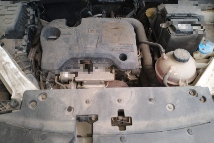 Used Roewe RX5 2018 20T Two-Wheel Drive Automatic Internet Smart Edition Engine Bay