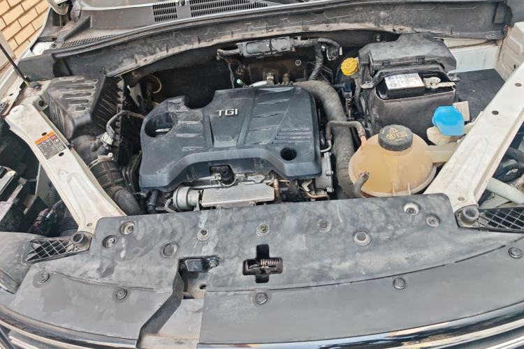 Used Roewe RX5 2018 20T Two-Wheel Drive Automatic Internet Smart Edition Engine Bay