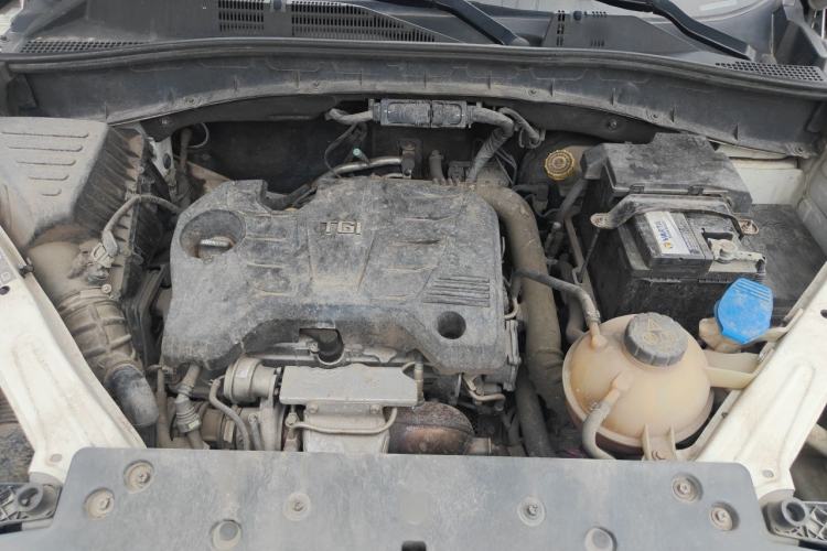 Used Roewe RX5 2018 20T Two-Wheel Drive Automatic Flagship Edition Engine Bay