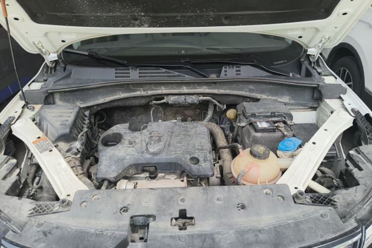 Used Roewe RX5 2018 20T Two-Wheel Drive Automatic Flagship Edition Engine Bay
