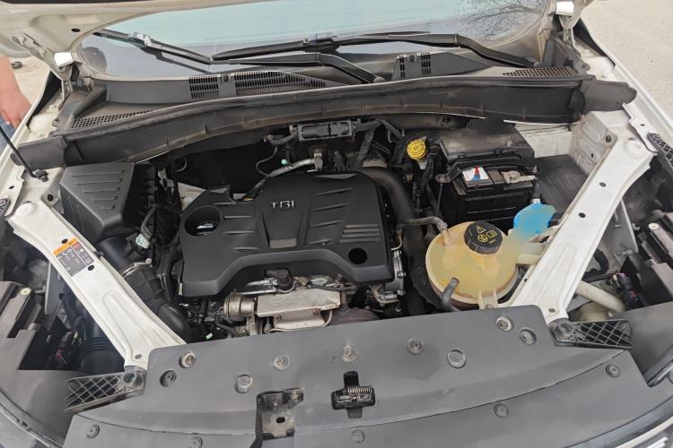 Used Roewe RX5 2018 20T Two-Wheel Drive Automatic Internet Smart Edition Engine Bay