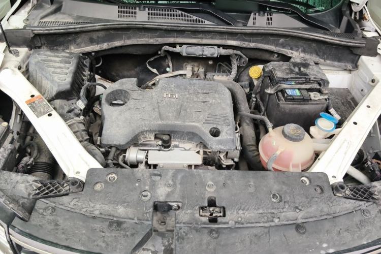 Used Roewe RX5 2018 20T Two-Wheel Drive Automatic Internet Smart Edition Engine Bay