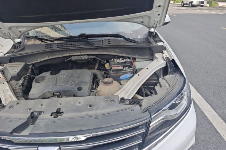 Used Roewe RX5 2018 20T Two-Wheel Drive Automatic Flagship Edition Engine Bay Left