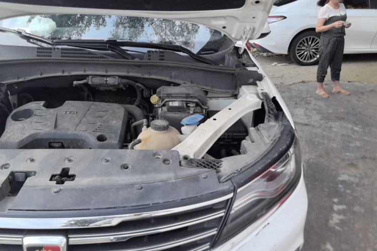 Used Roewe RX5 2018 20T Two-Wheel Drive Automatic Internet Smart Edition Engine Bay Left