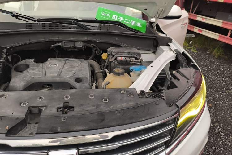 Used Roewe RX5 2018 20T Two-Wheel Drive Automatic Internet Smart Edition Engine Bay Left