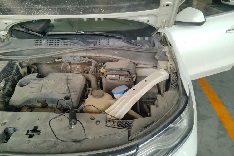 Used Roewe RX5 2018 20T Two-Wheel Drive Automatic Internet Smart Edition Engine Bay Left