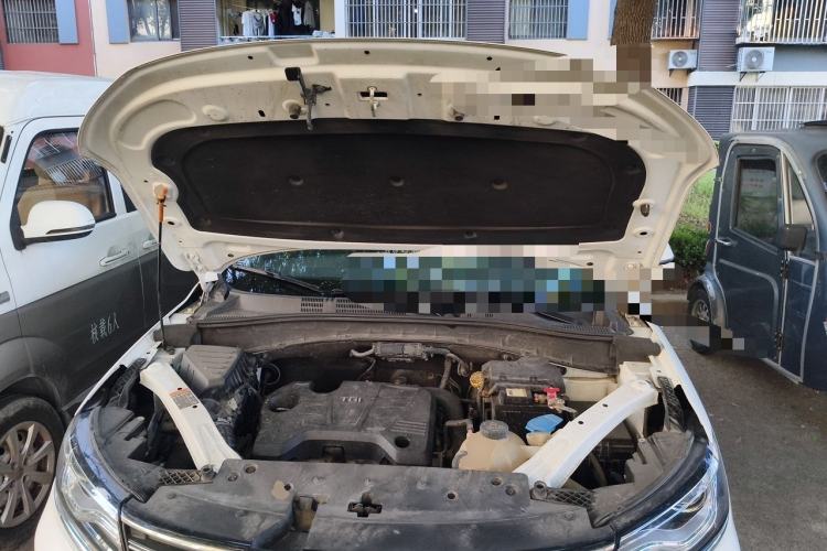 Used Roewe RX5 2018 20T Two-Wheel Drive Automatic Internet Smart Edition Engine Bay