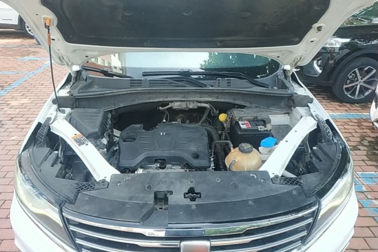 Used Roewe RX5 2018 20T Two-Wheel Drive Automatic Internet Smart Edition Engine Bay