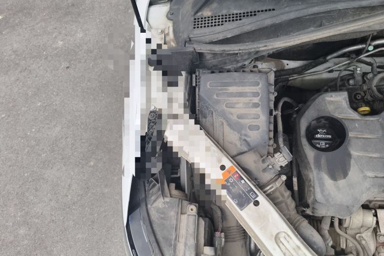 Used Roewe RX5 2018 20T Two-Wheel Drive Automatic Internet Smart Edition Engine Bay Right