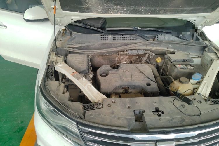 Used Roewe RX5 2018 20T Two-Wheel Drive Automatic Internet Smart Edition Engine Bay Right