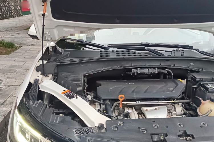 Used Roewe RX5 2018 30T Two-Wheel Drive Automatic Internet Platinum Edition Engine Bay Right