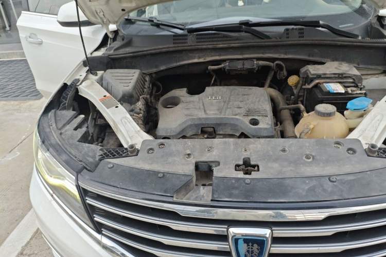 Used Roewe RX5 2018 20T Two-Wheel Drive Automatic Flagship Edition Engine Bay Right