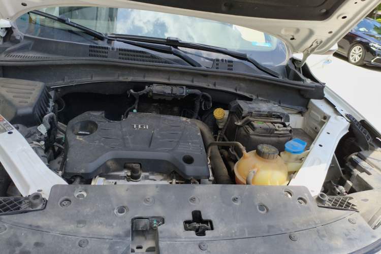 Used Roewe RX5 2018 20T Two-Wheel Drive Automatic Internet Smart Edition Engine Bay Right