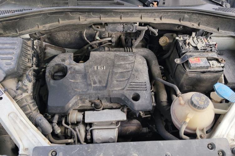 Used Roewe RX5 2018 20T Two-Wheel Drive Manual Internet Smart Edition Engine Bay