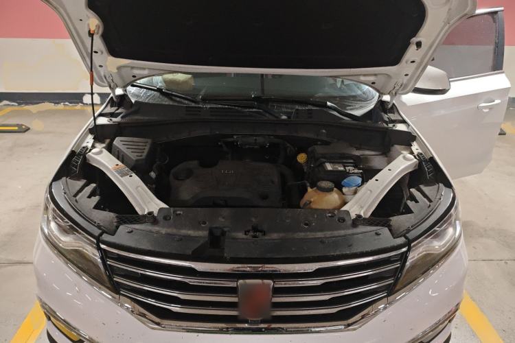 Used Roewe RX5 2018 20T Two-Wheel Drive Manual Flagship Edition Engine Bay
